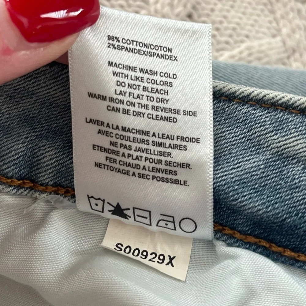 Vigoss Women's Light Wash Distressed Short Blue Denim Shorts Plus Size 24 - Picture 9 of 14